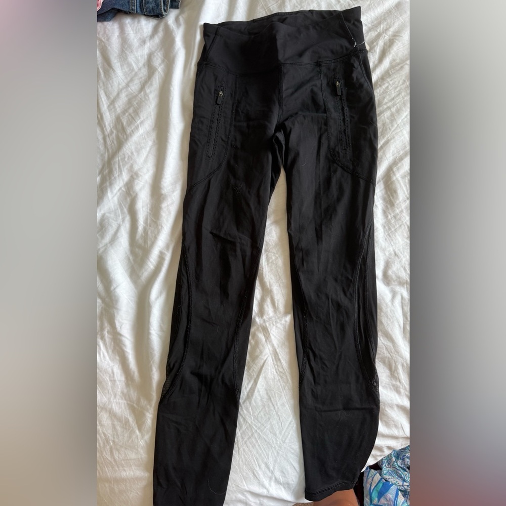 Women’s Lululemon leggings size 4
